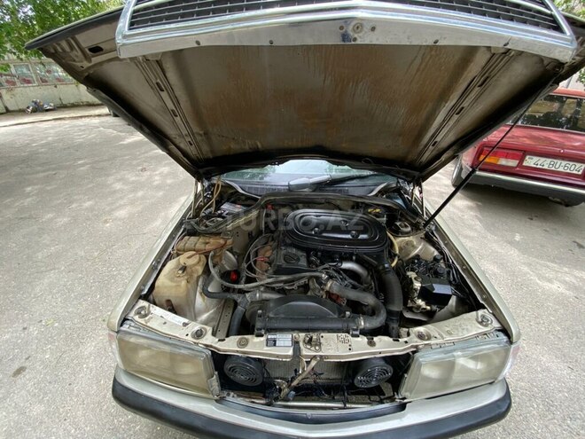 Mercedes 190 1991, 225,588 km - 2.0 l - Bakı