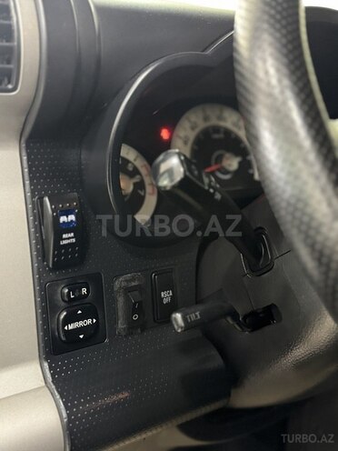 Toyota FJ Cruiser 2009, 256,000 km - 4.0 l - Bakı
