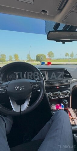 Hyundai Elantra 2019, 74,000 km - 2.0 l - Bakı