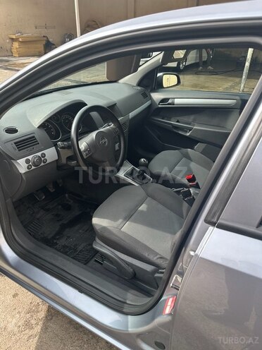 Opel Astra 2006, 210,000 km - 1.4 l - Gəncə