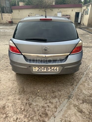 Opel Astra 2006, 210,000 km - 1.4 l - Gəncə