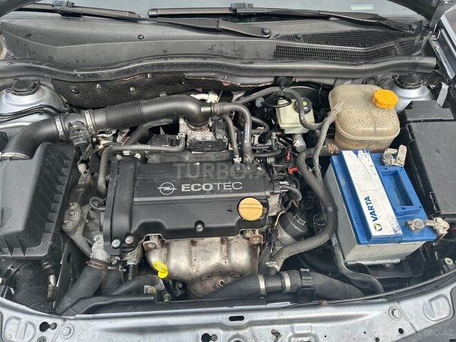 Opel Astra 2006, 210,000 km - 1.4 l - Gəncə