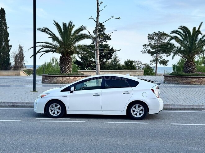 Toyota Prius 2013, 201,000 km - 1.8 l - Bakı