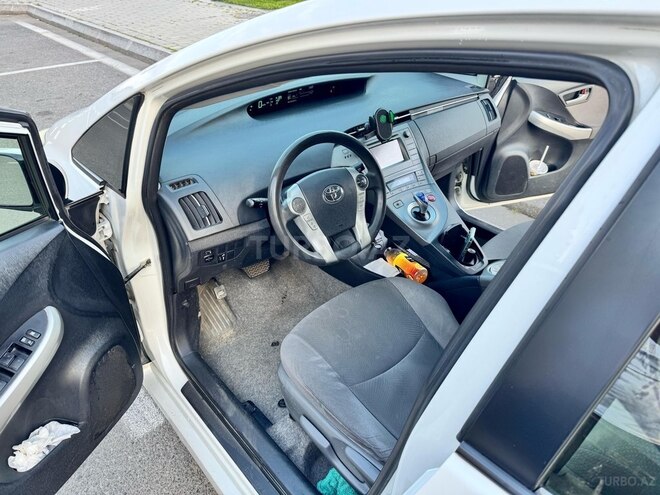 Toyota Prius 2013, 201,000 km - 1.8 l - Bakı