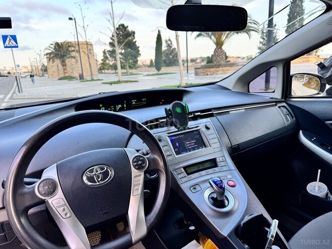Toyota Prius 2013, 201,000 km - 1.8 l - Bakı