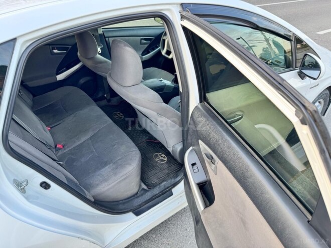 Toyota Prius 2013, 201,000 km - 1.8 l - Bakı