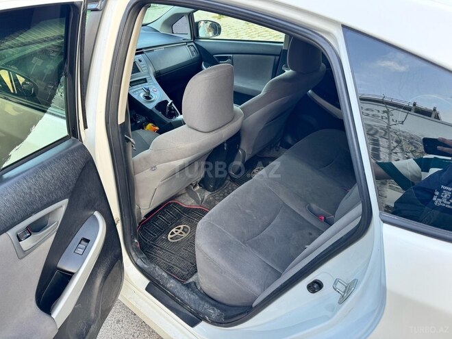 Toyota Prius 2013, 201,000 km - 1.8 l - Bakı