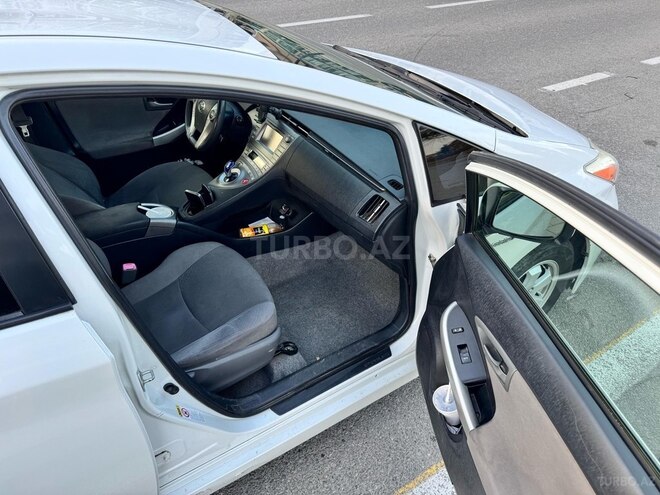 Toyota Prius 2013, 201,000 km - 1.8 l - Bakı