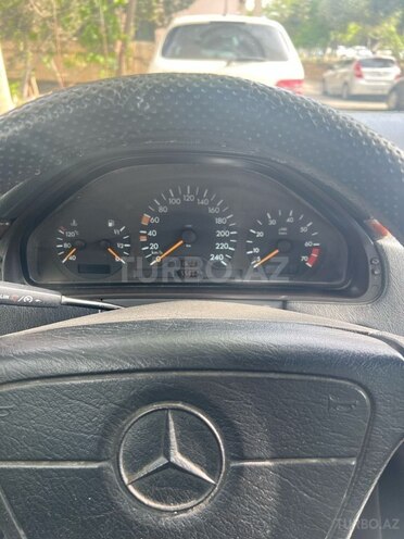 Mercedes E 230 1997, 558,624 km - 2.3 l - Bakı