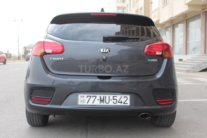 Kia Ceed 2017, 240,000 km - 1.4 л - Bakı