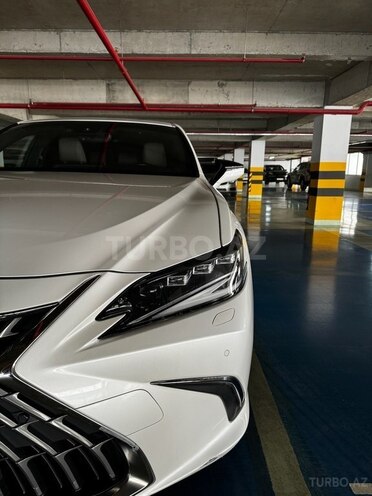 Lexus ES 250 2022, 24,000 km - 2.5 л - Bakı