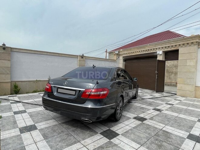 Mercedes E 220 d 2012, 255,000 km - 2.2 l - Bakı