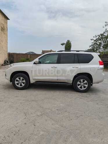 Toyota Land Cruiser Prado 2010, 235,000 km - 2.7 л - Bakı