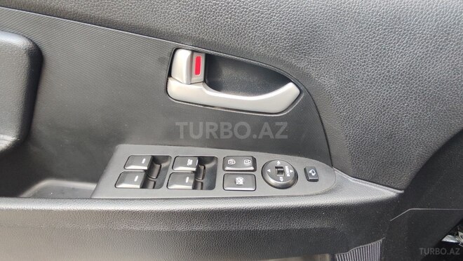 Kia Sportage 2014, 220,000 km - 2.0 l - Sumqayıt