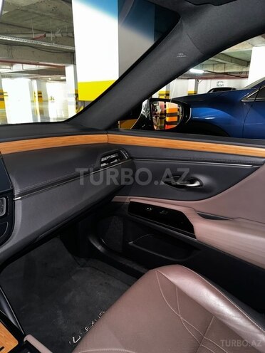 Lexus ES 250 2022, 24,000 km - 2.5 л - Bakı