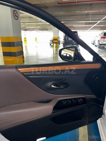 Lexus ES 250 2022, 24,000 km - 2.5 л - Bakı