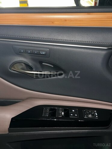Lexus ES 250 2022, 24,000 km - 2.5 л - Bakı