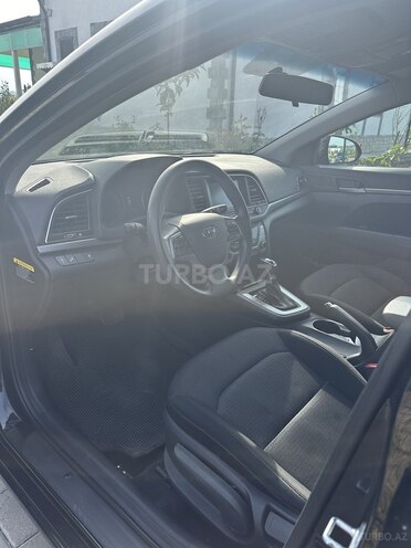Hyundai Elantra 2018, 156,106 km - 2.0 l - Bakı