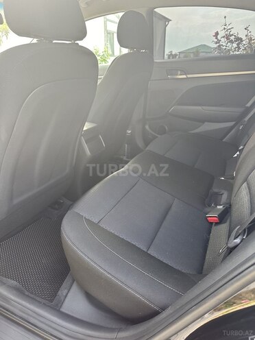 Hyundai Elantra 2018, 156,106 km - 2.0 l - Bakı
