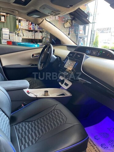 Toyota Prius 2016, 250,000 km - 1.8 l - Bakı