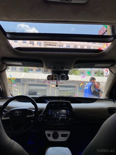Toyota Prius 2016, 250,000 km - 1.8 l - Bakı
