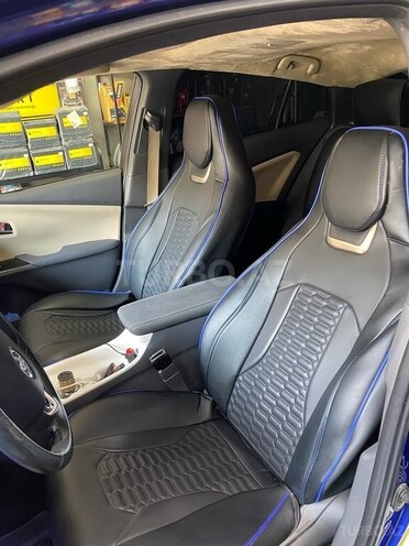 Toyota Prius 2016, 250,000 km - 1.8 l - Bakı