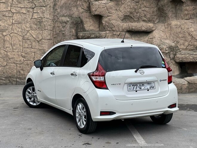 Nissan Note-5