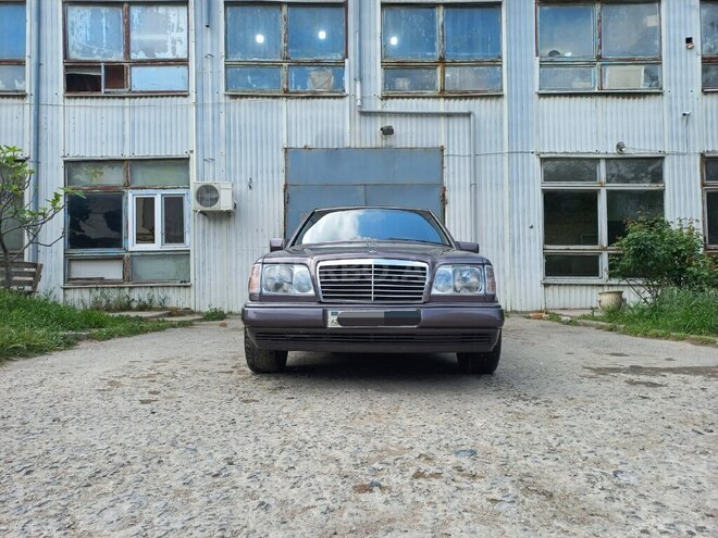 Mercedes E 220 1995, 360,000 km - 2.2 l - Bakı