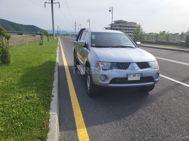 Mitsubishi L200 2008, 370,000 km - 2.5 l - Qəbələ