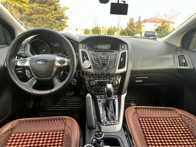 Ford Focus 2013, 265,000 km - 1.6 л - Bakı