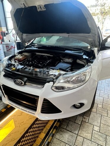 Ford Focus 2013, 265,000 km - 1.6 л - Bakı