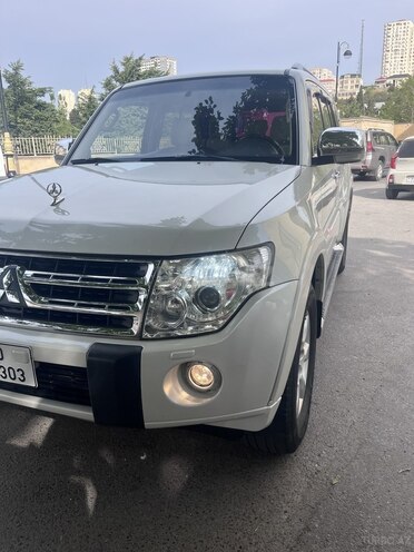 Mitsubishi Pajero 2010, 180,000 km - 3.5 l - Bakı