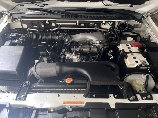 Mitsubishi Pajero 2010, 180,000 km - 3.5 l - Bakı