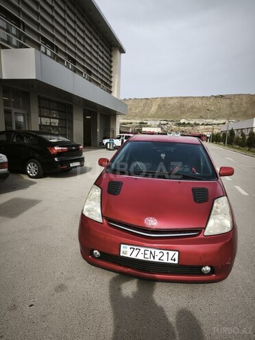 Toyota Prius-2