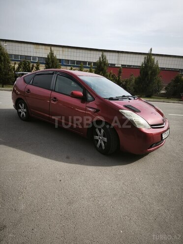 Toyota Prius-5