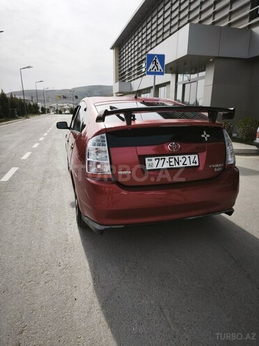 Toyota Prius-8