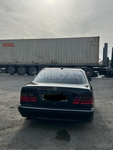 Mercedes E 280 2000, 336,720 km - 2.8 l - Bakı