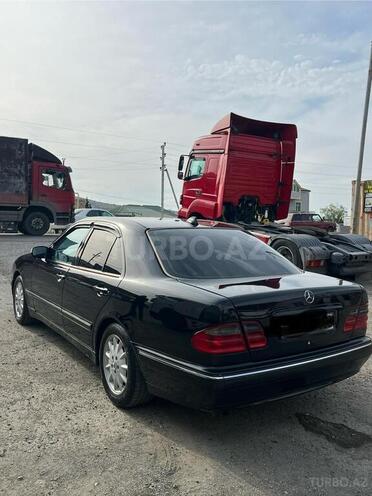 Mercedes E 280 2000, 336,720 km - 2.8 l - Bakı