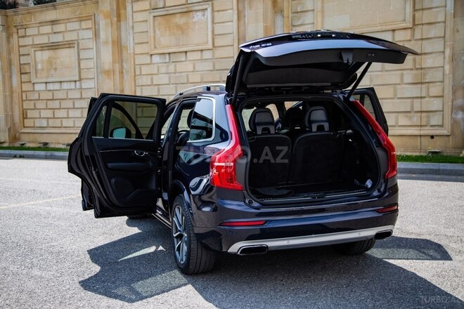 Volvo XC90-7