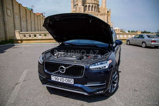 Volvo XC90-5