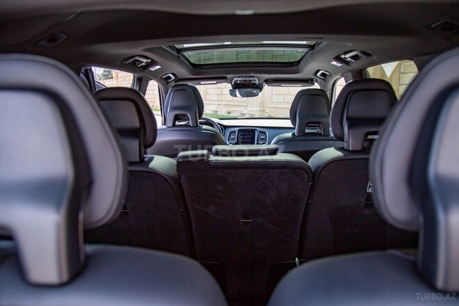 Volvo XC90-10