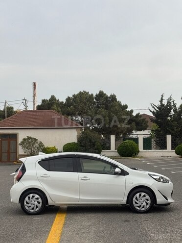 Toyota Aqua 2019, 120,000 km - 1.5 l - Bakı