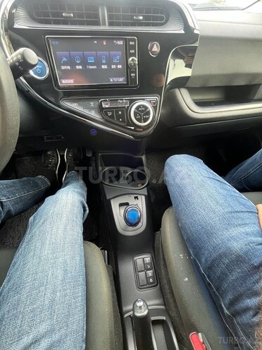 Toyota Aqua 2019, 120,000 km - 1.5 l - Bakı