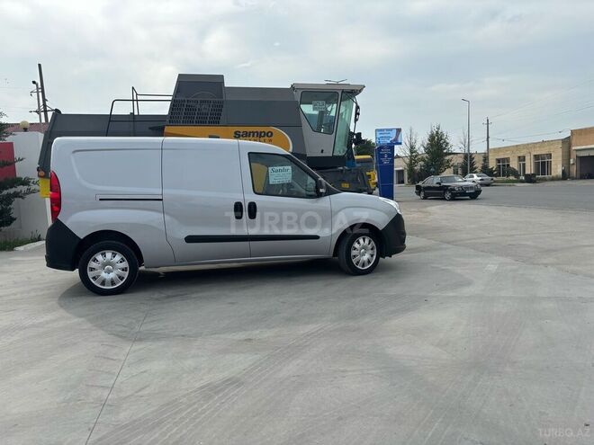 Fiat Doblo 2017, 163,000 km - 1.3 l - Bakı