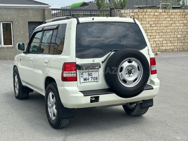 Mitsubishi Pajero io 2001, 131,800 km - 2.0 l - Bakı