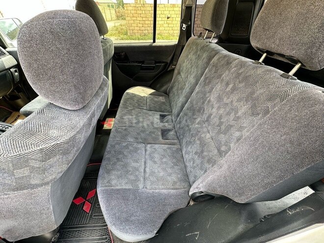 Mitsubishi Pajero io 2001, 131,800 km - 2.0 l - Bakı