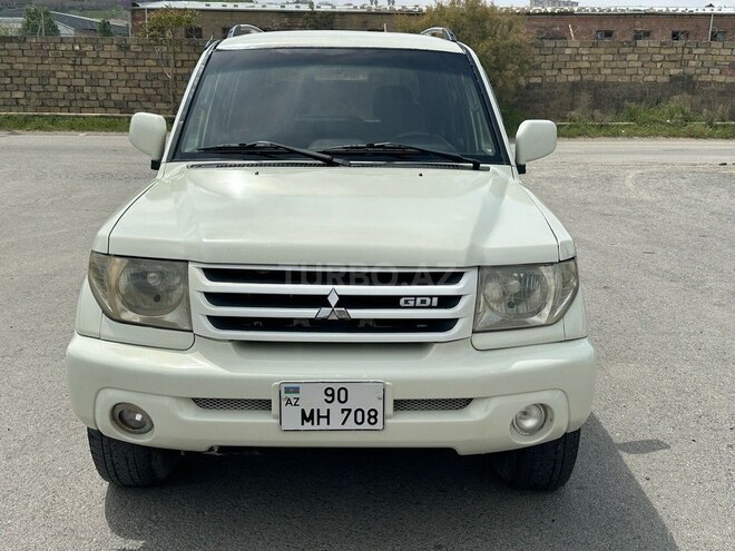Mitsubishi Pajero io 2001, 131,800 km - 2.0 l - Bakı