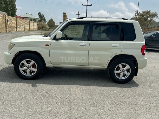 Mitsubishi Pajero io 2001, 131,800 km - 2.0 l - Bakı