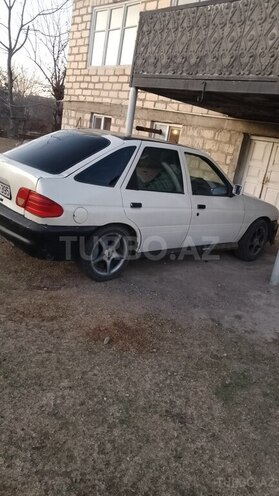 Ford Escort 1993, 300,000 km - 1.4 l - Ağstafa