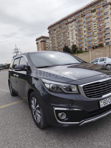 Kia Carnival-6
